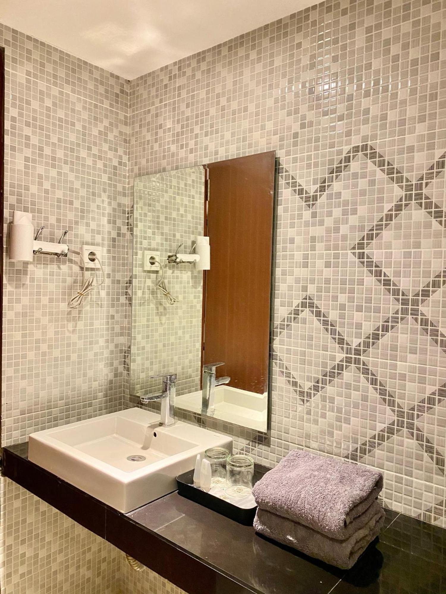 Sm Tower Hotel And Convention Berau Tanjung Redep Экстерьер фото