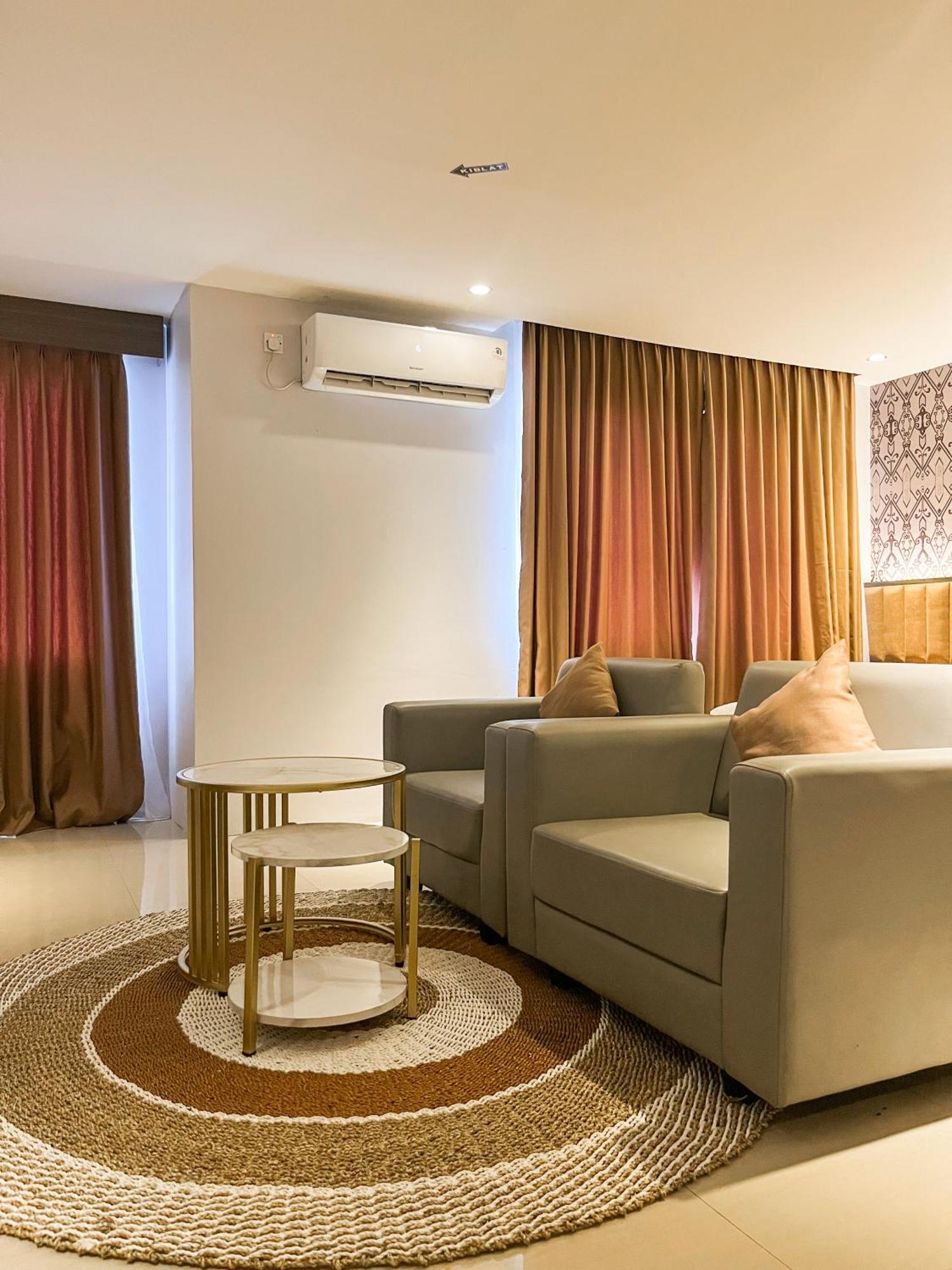 Sm Tower Hotel And Convention Berau Tanjung Redep Экстерьер фото