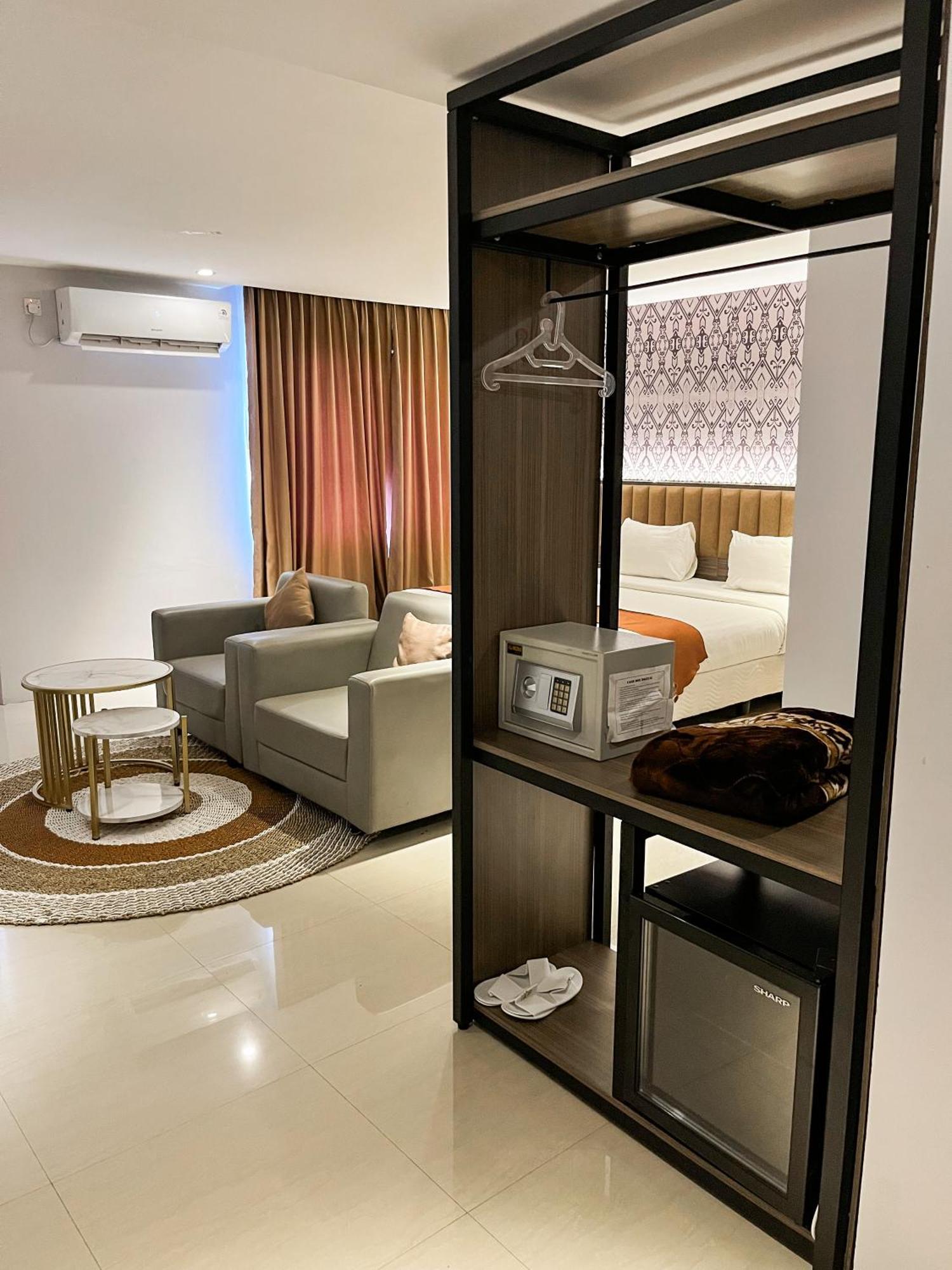 Sm Tower Hotel And Convention Berau Tanjung Redep Экстерьер фото